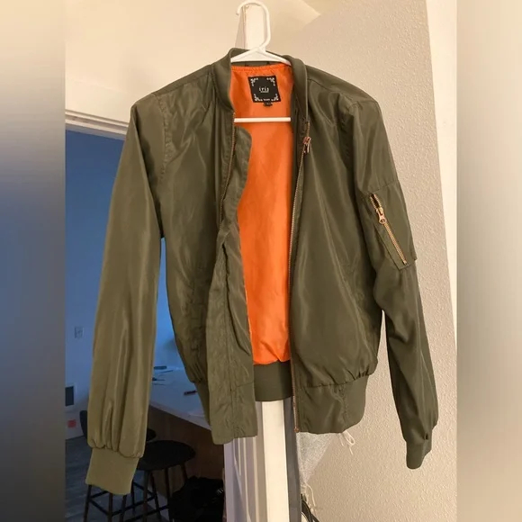 Bomber Jacket - Picture 1 of 6